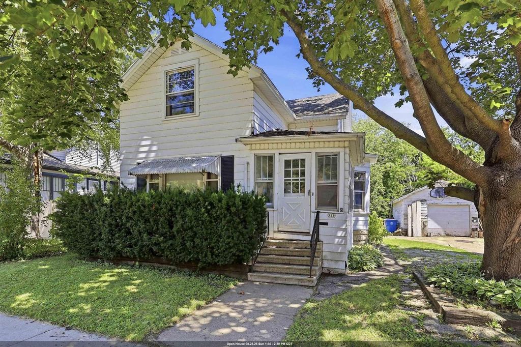 526 BOYD STREET, Oshkosh, WI 54901
