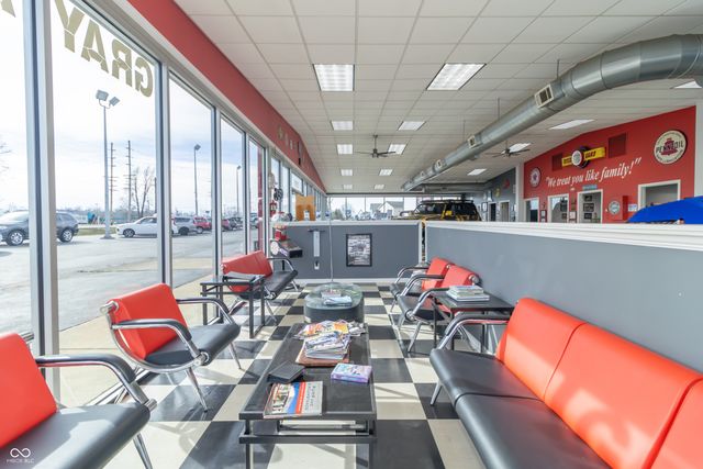 2260 W Main Street, Greenfield, IN 46140