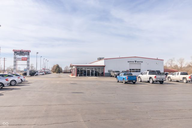2260 W Main Street, Greenfield, IN 46140