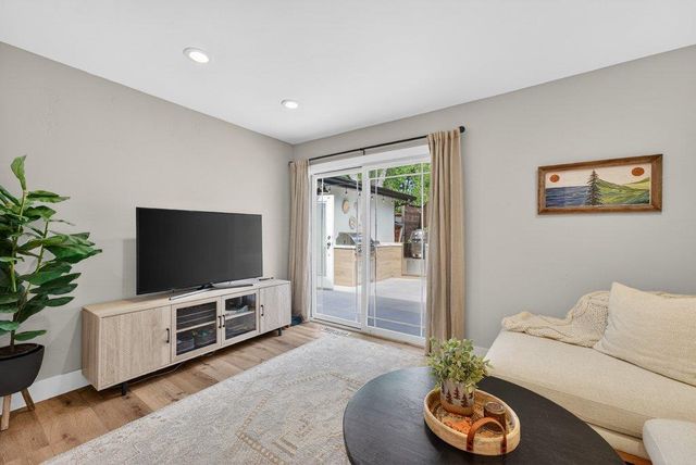 540 Cathedral Drive, Aptos, CA 95003