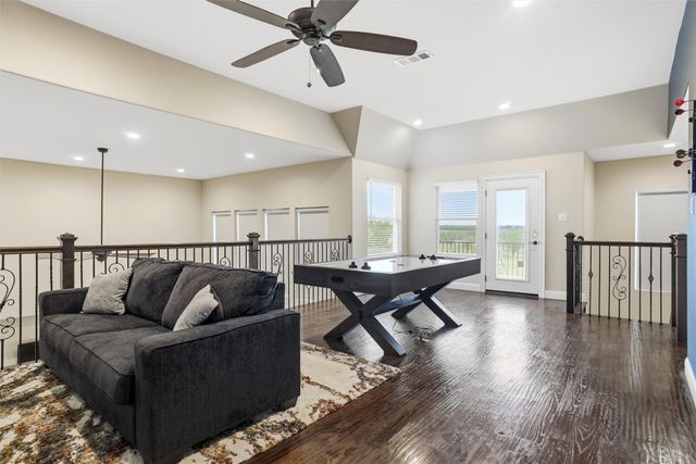 9517 Indian Trail, Sanger, TX 76266