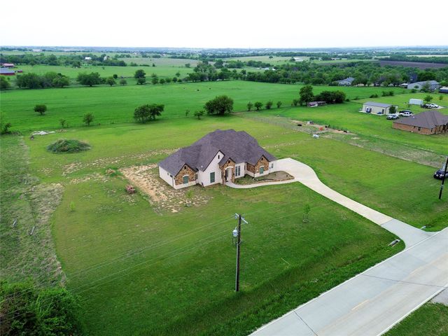 9517 Indian Trail, Sanger, TX 76266