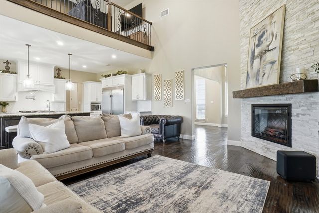 9517 Indian Trail, Sanger, TX 76266