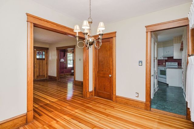 35 Fruit St, Taunton, MA 02780
