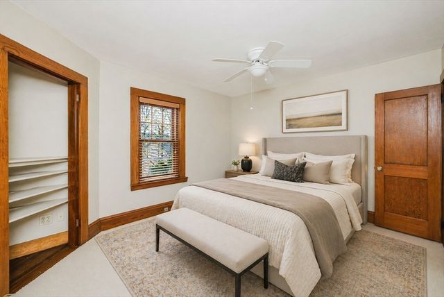 35 Fruit St, Taunton, MA 02780