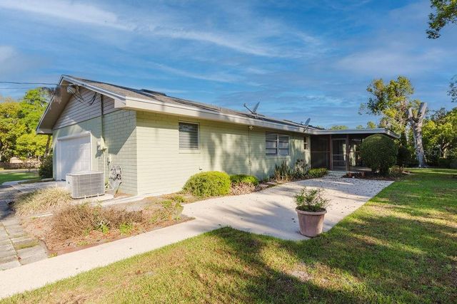 305 S WOODWARD AVENUE, Deland, FL 32720