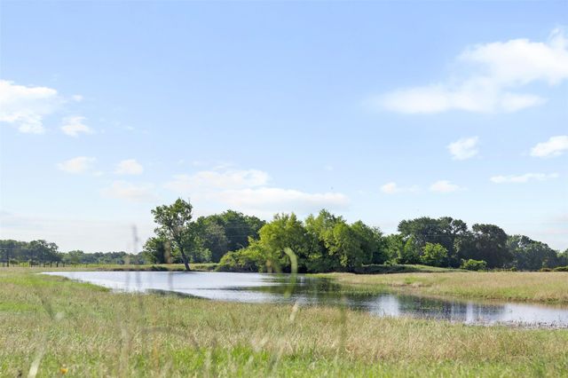 1801 County Road 216, Caldwell, TX 77836
