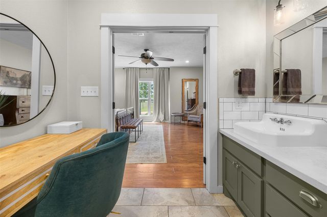 1801 County Road 216, Caldwell, TX 77836