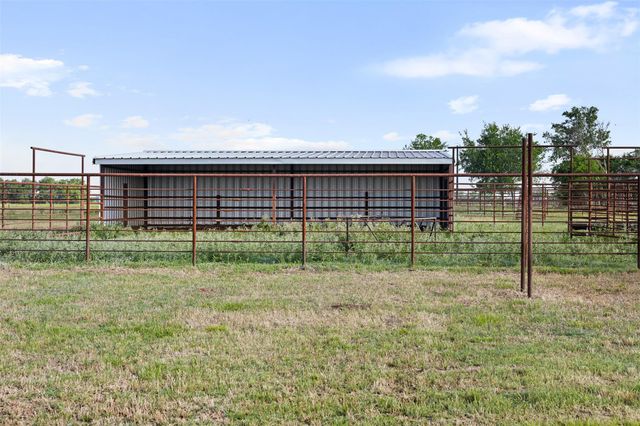 1801 County Road 216, Caldwell, TX 77836