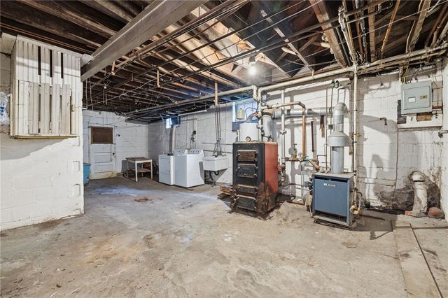 2728 Woodstock Ave, Swissvale, PA 15218