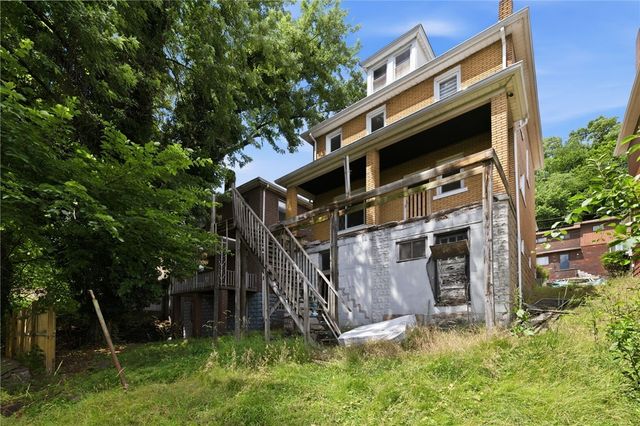 2728 Woodstock Ave, Swissvale, PA 15218