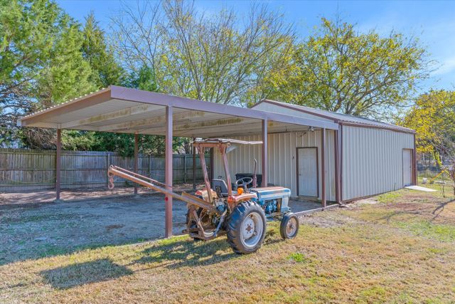289 PVT RD 8303, Ben Wheeler, TX 75754