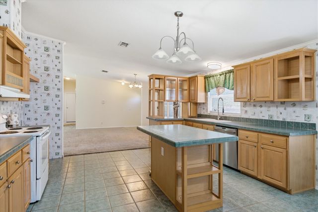 289 PVT RD 8303, Ben Wheeler, TX 75754