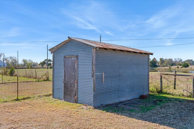 289 PVT RD 8303, Ben Wheeler, TX 75754