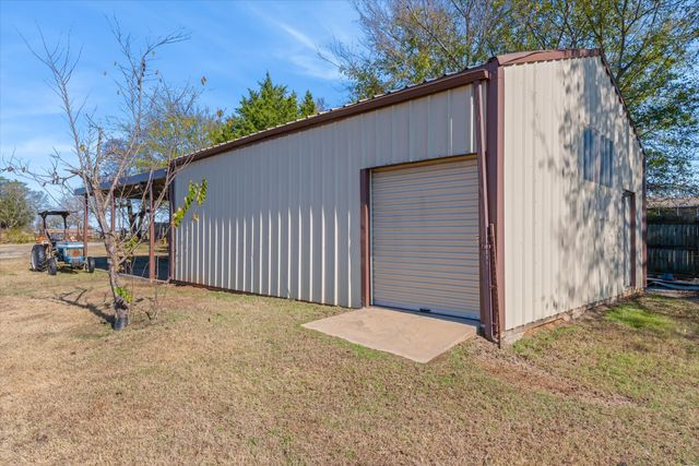 289 PVT RD 8303, Ben Wheeler, TX 75754