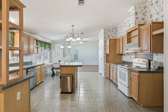 289 PVT RD 8303, Ben Wheeler, TX 75754