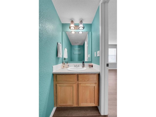 511 Sterling Ln, Dacono, CO 80514