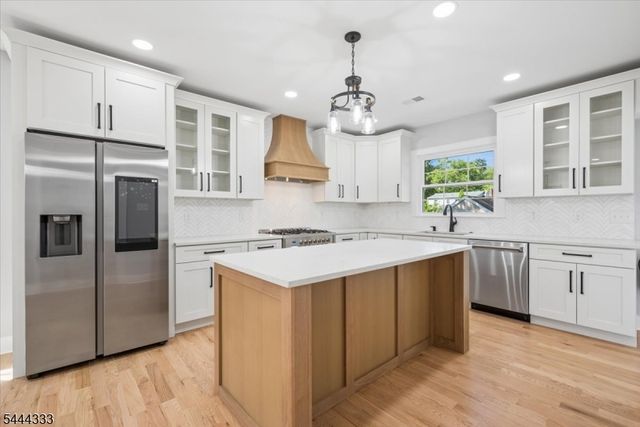 18 Burchfield Ave, Cranford Twp., NJ 07016