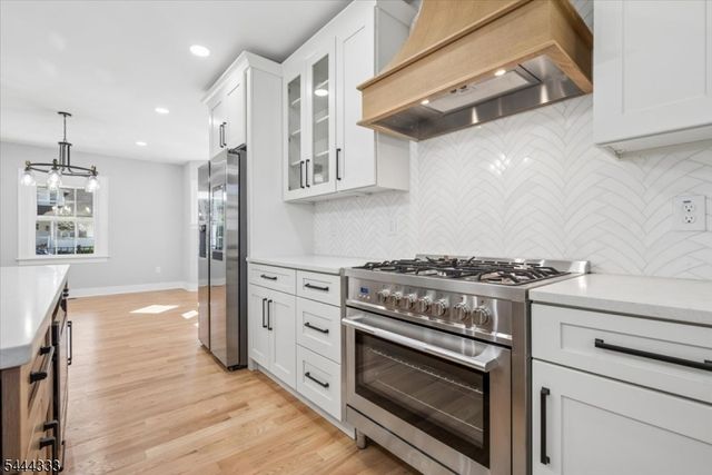 18 Burchfield Ave, Cranford Twp., NJ 07016