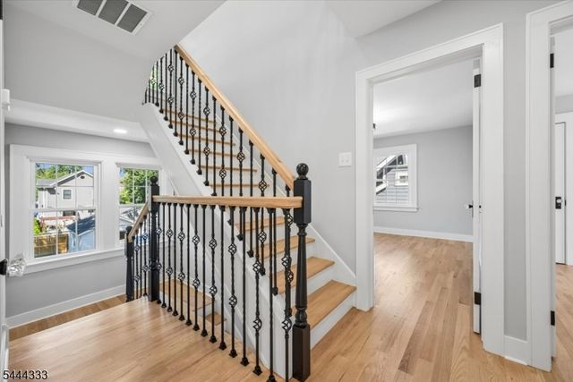 18 Burchfield Ave, Cranford Twp., NJ 07016