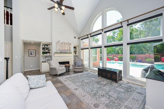 4306 Island Hills Drive, Pasadena, TX 77059