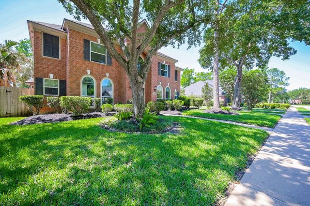 4306 Island Hills Drive, Pasadena, TX 77059