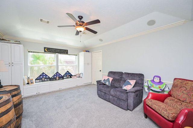4306 Island Hills Drive, Pasadena, TX 77059