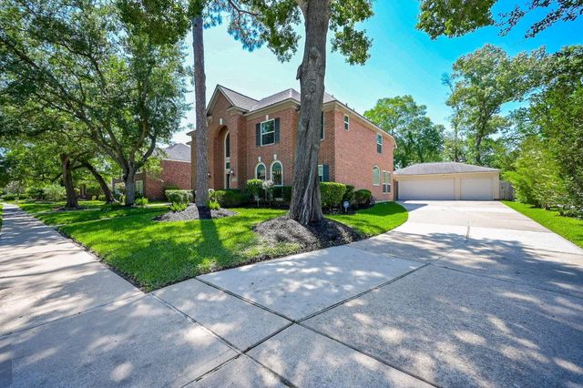 4306 Island Hills Drive, Pasadena, TX 77059
