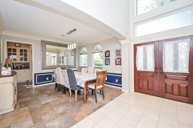 4306 Island Hills Drive, Pasadena, TX 77059