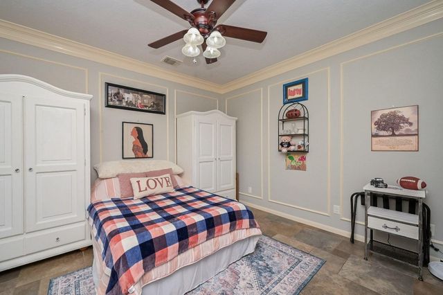 4306 Island Hills Drive, Pasadena, TX 77059