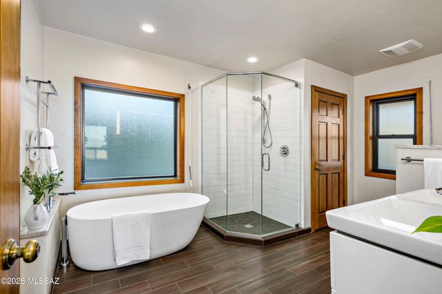 6426 W Lost Canyon Drive, Tucson, AZ 85745