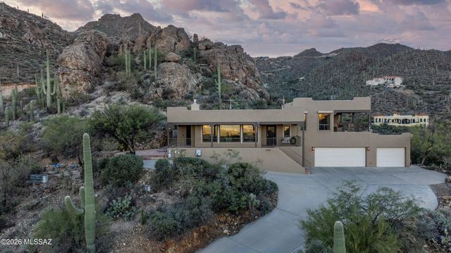 6426 W Lost Canyon Drive, Tucson, AZ 85745