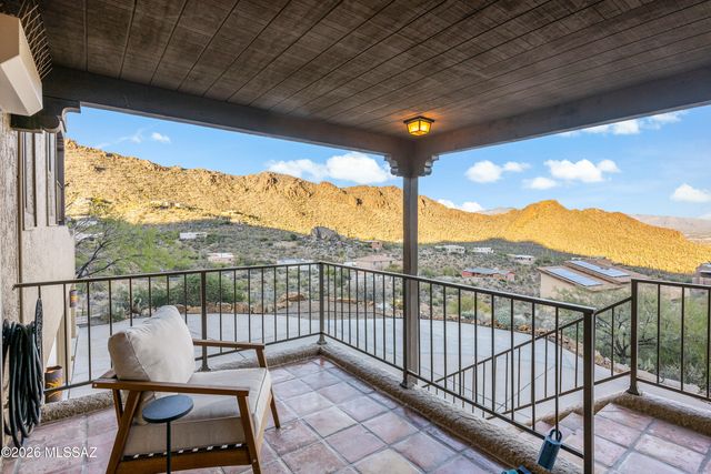 6426 W Lost Canyon Drive, Tucson, AZ 85745