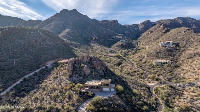 6426 W Lost Canyon Drive, Tucson, AZ 85745
