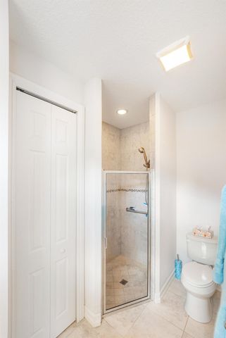 6134 NW Cullen Way, Port St Lucie, FL 34983