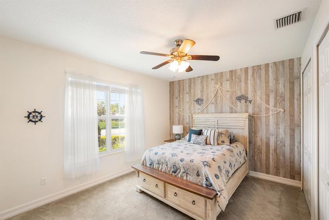 6134 NW Cullen Way, Port St Lucie, FL 34983