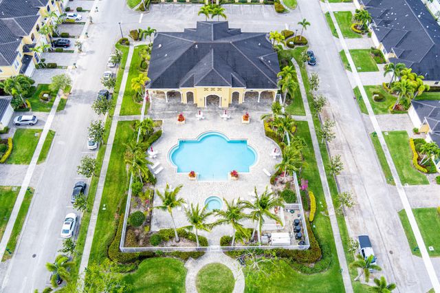 6134 NW Cullen Way, Port St Lucie, FL 34983