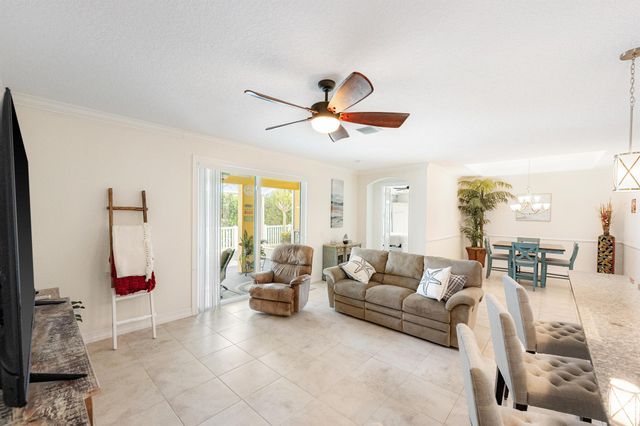 6134 NW Cullen Way, Port St Lucie, FL 34983