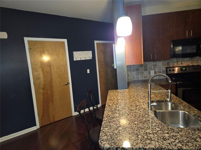 898 Oak Street SW 3203, Atlanta, GA 30310