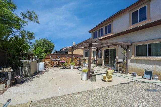 845 Brisbane, Hemet, CA 92545