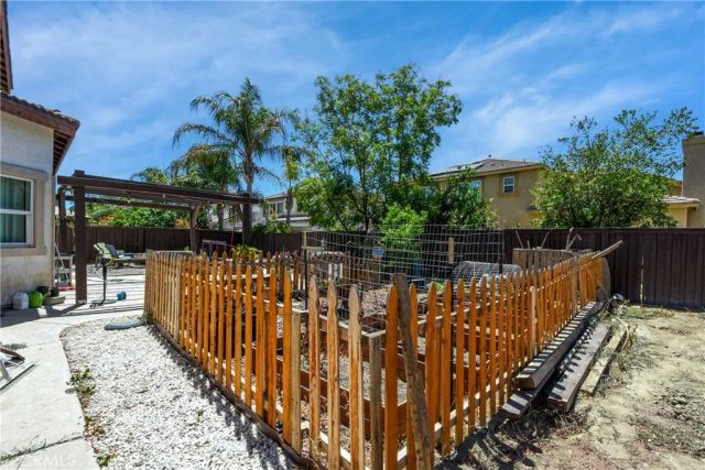 845 Brisbane, Hemet, CA 92545