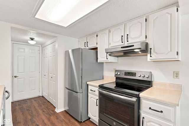 8341 Chapel Pines, Indianapolis, IN 46234