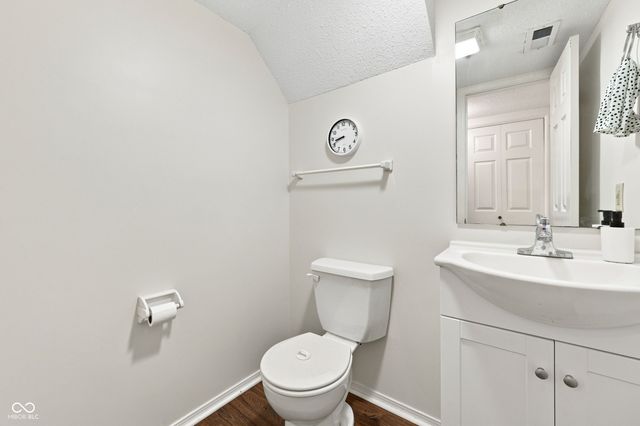 8341 Chapel Pines, Indianapolis, IN 46234