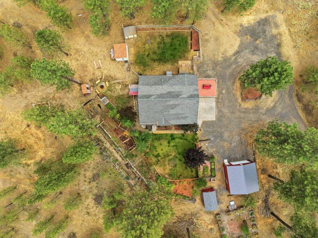 1515 S Deep Creek Ln, Medical Lake, WA 99022