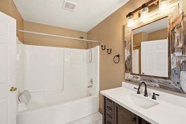 1515 S Deep Creek Ln, Medical Lake, WA 99022