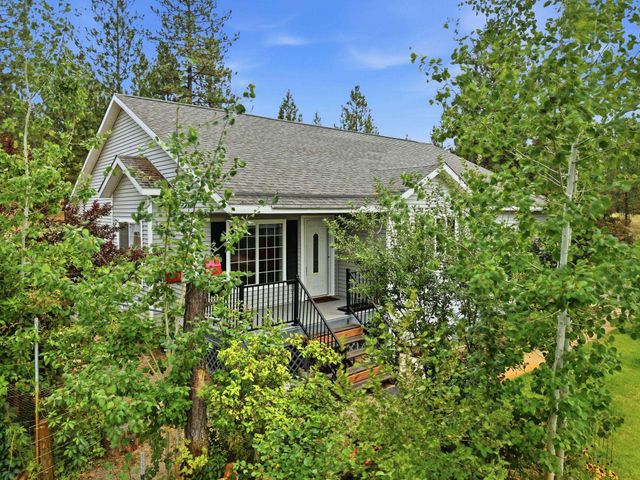 1515 S Deep Creek Ln, Medical Lake, WA 99022