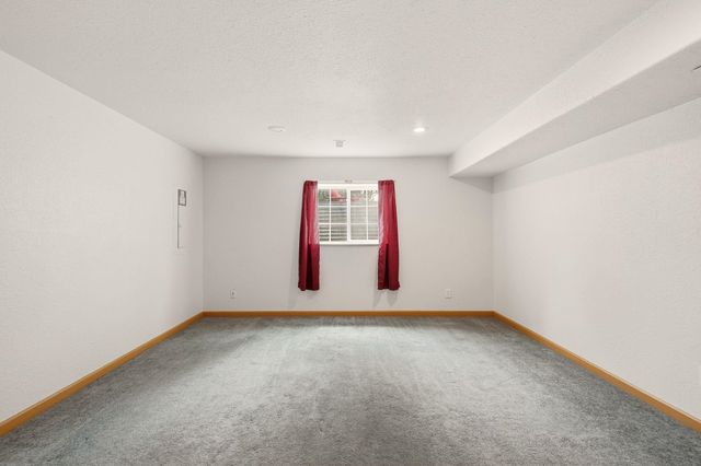 1515 S Deep Creek Ln, Medical Lake, WA 99022