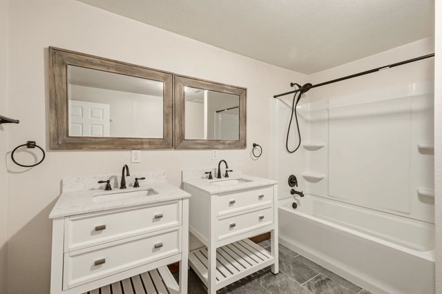 1515 S Deep Creek Ln, Medical Lake, WA 99022