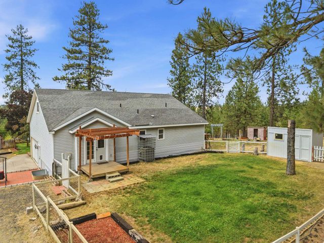 1515 S Deep Creek Ln, Medical Lake, WA 99022