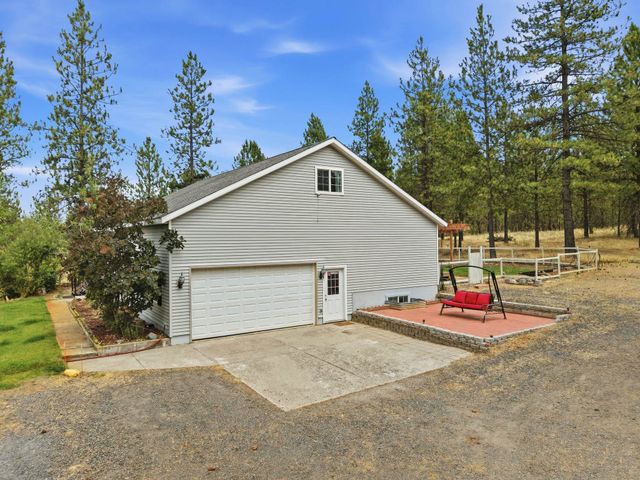 1515 S Deep Creek Ln, Medical Lake, WA 99022